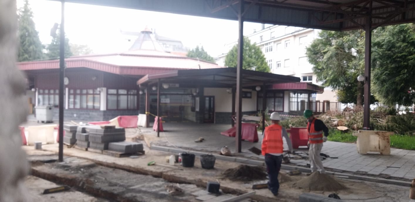 Obras de mellora da estación de autobuses de Sarria durante o estado de alarma