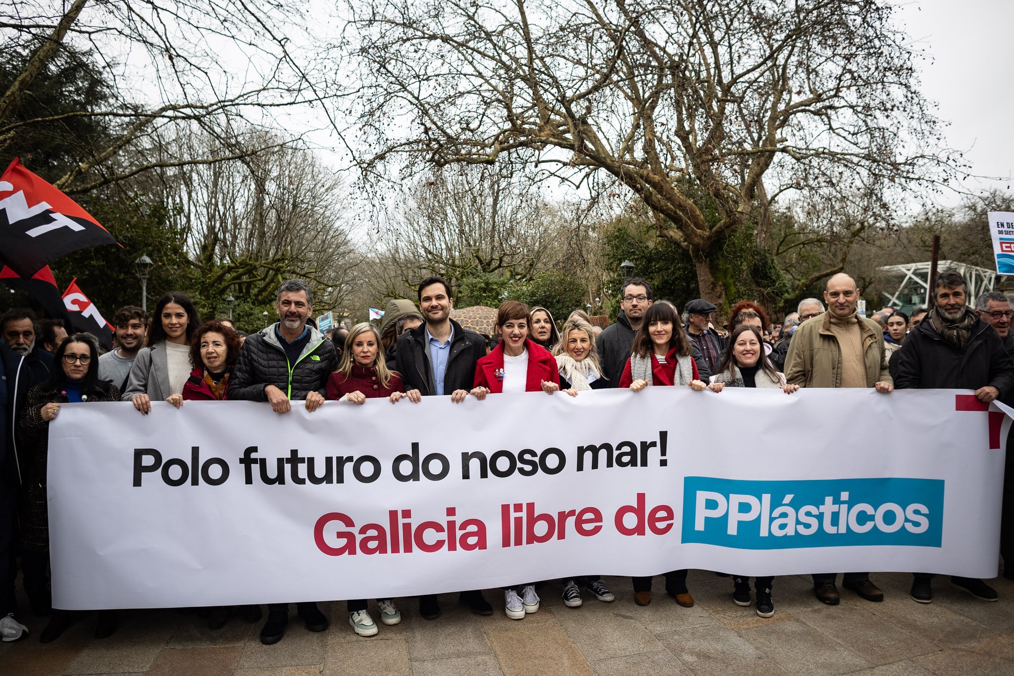 Pancarta de Sumar Galicia na manifestación en defensa do futuro do mar en Santiago