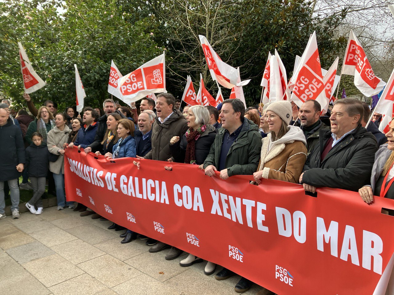 Manifestación en defensa do futuro do mar en Santiago