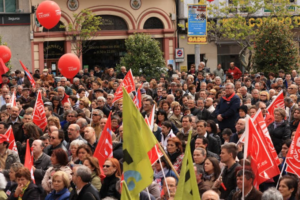 Manifestación de CC.OO. e UGT en Ferrol