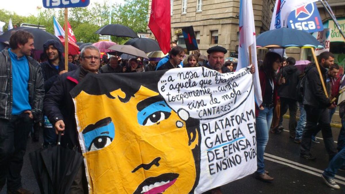 Manifestación de Queremos Galego polo Día das Letras