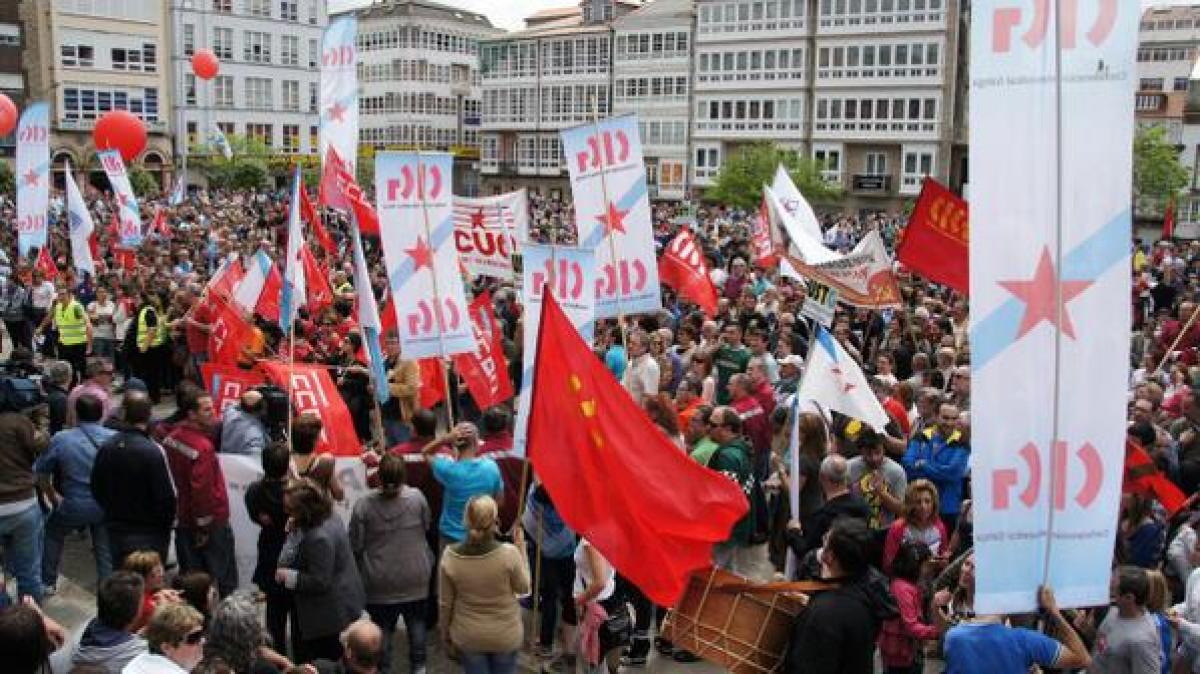 A praza de Armas de Ferrol, ateigada na manifestación